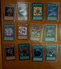 Lotto 33 Carte Yu Gi Oh Varie
