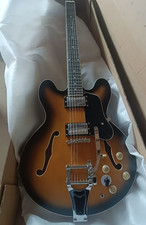 Chitarra elettrica semivuota