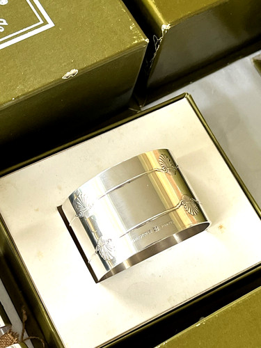 Raro anello tovagliolo