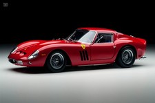 1/18 KYOSHO High-End Ferrari 250 GTO 1962 with 3 side vents-08433A