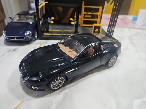 Burago aston martin - aston,