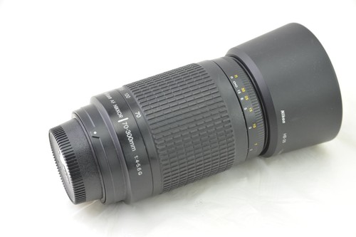 Nikon nikkor 300 mm - 70-300,