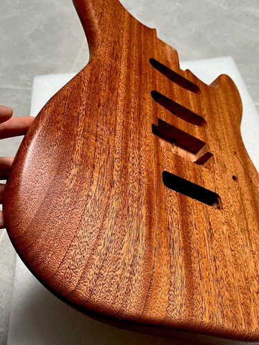 Aaaaa corpo chitarra - corpo,