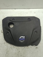 Assetto coperchio motore