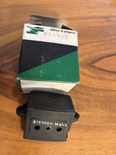 Regolatore di tensione 12