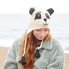 Cappello animale in lana panda
