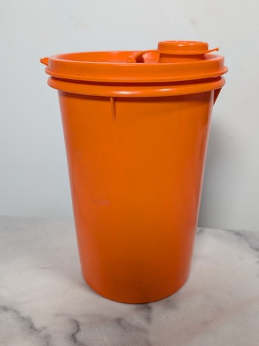 Vintage tupperware container - vintage,