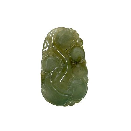 Ciondolo cinese verde pietra