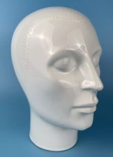 Testa in gres bianco di Royal