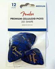 12 PLETTRI FENDER  MEDIUM