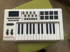 M-Audio Axiom 25 pro