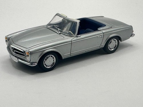 Minichamps 1965 mercedes - 1/43,