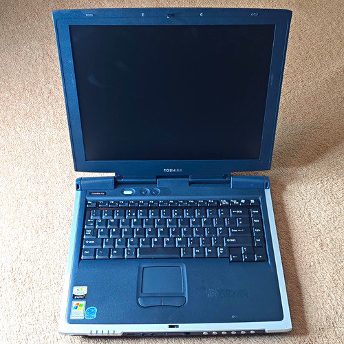 Toshiba satellite pro sp2100 - toshiba,