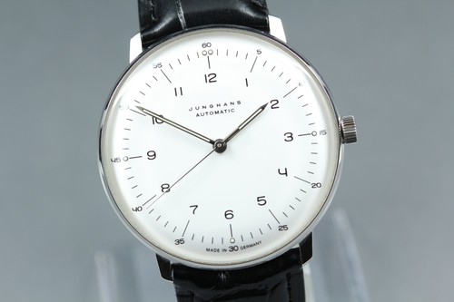 Con scatola orologio - [con,