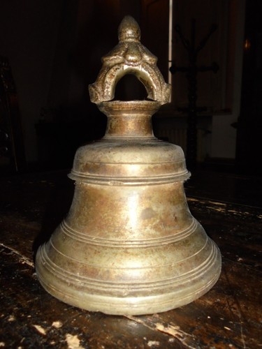 Campanella nepalese con - campanella,
