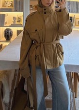 Trench corto Viral Zara XS-S