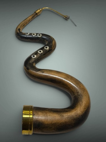 Serpentone strumento per