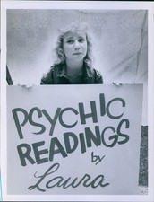 Giovane attrice dai capelli