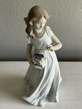 Lladro #6921 Treasures of the