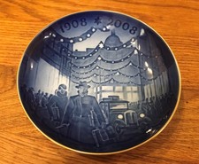 Royal Copenhagen Centennial Christmas Plate 1908–2008 Main Street