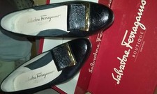scarpa elegante Salvatore Ferragamo decollete colore nero con fibbia oro n.36