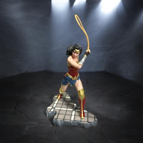 1984 wonder woman artfx - 1984,
