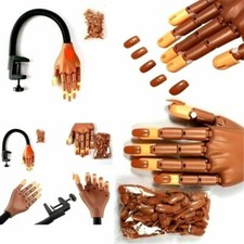 Mano finta per pratica ricostruzione nail art unghie supporto tavolo estetista