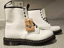 Stivali da combattimento Dr Martens 1460 pelle liscia stringati bianchi uomo taglia 10 / donna 11