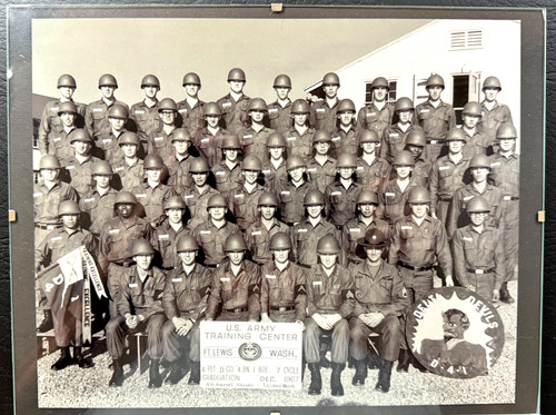 1967 army training center - us,
