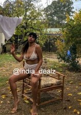 Foto a colori stile nudo donna