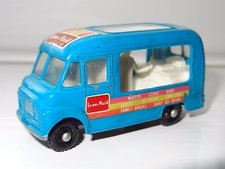 (B) Matchbox Lesney COMMER