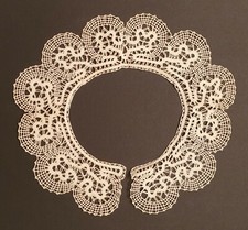 Pizzo tombolo colletto 1