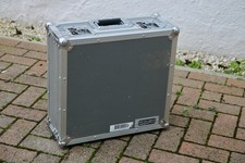 Pedaltrain Road Flight Case - Taglia pedaliera media (custodia vuota)