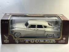 Road Legends 1948 Tucker White 1:18 pressofuso #92268 nuovo
