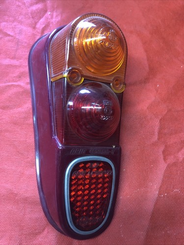 Plastica fanale posteriore - plastica,