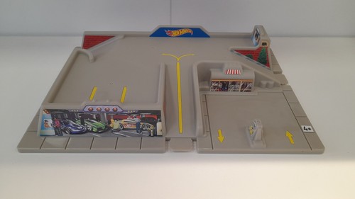 Hot wheels diorama plastic - wheels,
