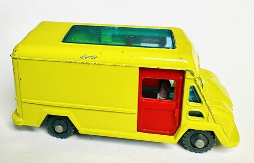 Vintage 1965 huskey commer - 1965,