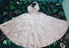 Abito rosa floreale collo