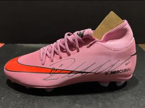Tacchetto calcio autografato