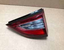 Feu arrière du coffre coté