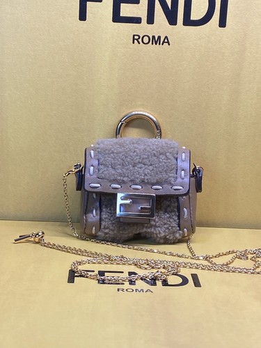 Fendi porta cuffie made - made, in