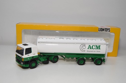 B32 lion car - 1:50,