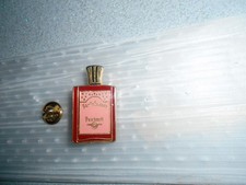 RARE pin's badge parfum REMINISCENCE PATCHOULI PERFUME LUXE FASHION ARTHUS PARIS