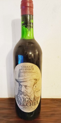 Bottiglia vino chianti - bottiglia,