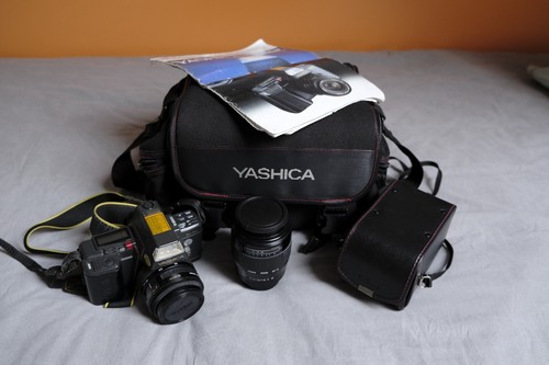 Yashica 230 kit 70 - yashica, af