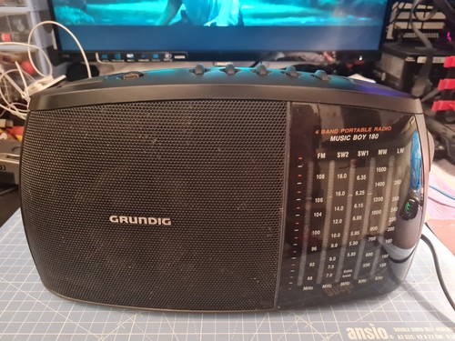 Radio band grundig music - 4, boy