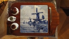 Tagliere  legno e piastrelle di Delft Holland X  formaggi con coltello Anni 60
