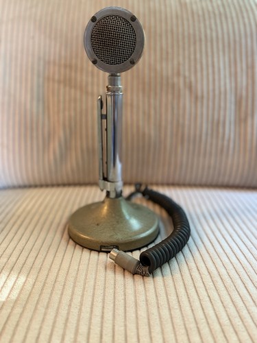 Vecchio microfono vintage