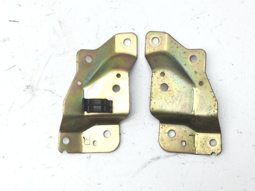 Coppia staffe supporto - staffe, frecce