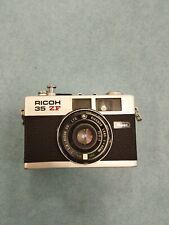 Macchina Fotografica Ricoh 35 ZF con 2 Pellicole 